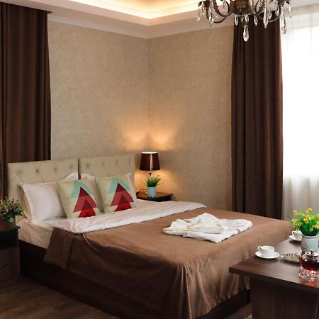 De'Mar Hotel Бишкек Екстериор снимка