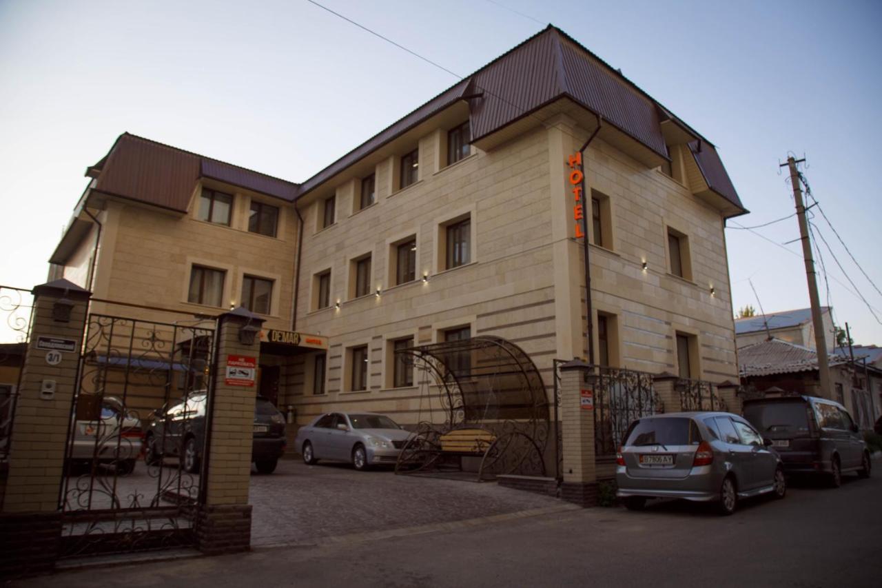 De'Mar Hotel Бишкек Екстериор снимка