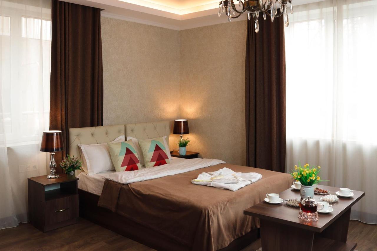 De'Mar Hotel Бишкек Екстериор снимка