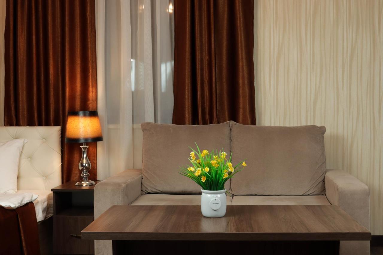 De'Mar Hotel Бишкек Екстериор снимка
