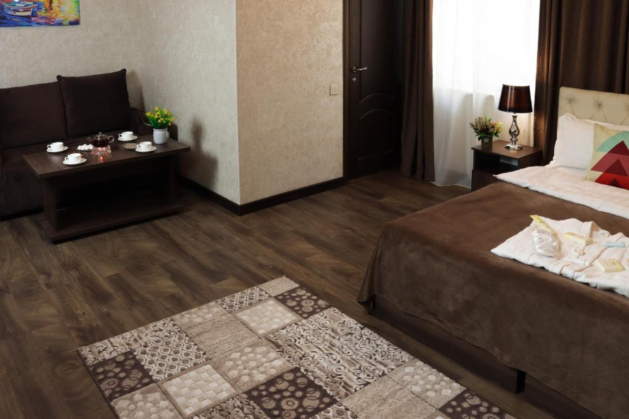 De'Mar Hotel Бишкек Екстериор снимка