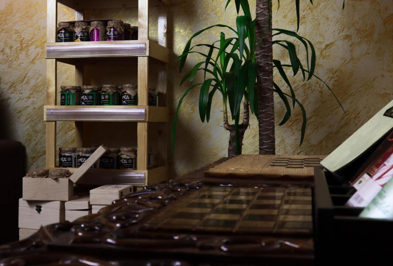 De'Mar Hotel Бишкек Екстериор снимка