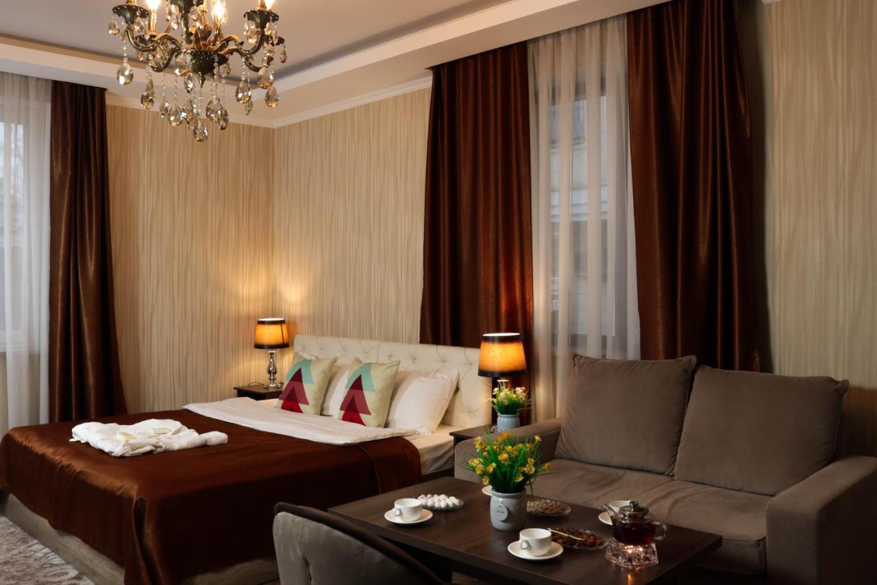 De'Mar Hotel Бишкек Екстериор снимка