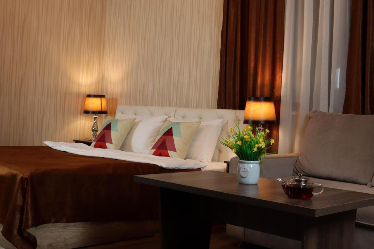 De'Mar Hotel Бишкек Екстериор снимка